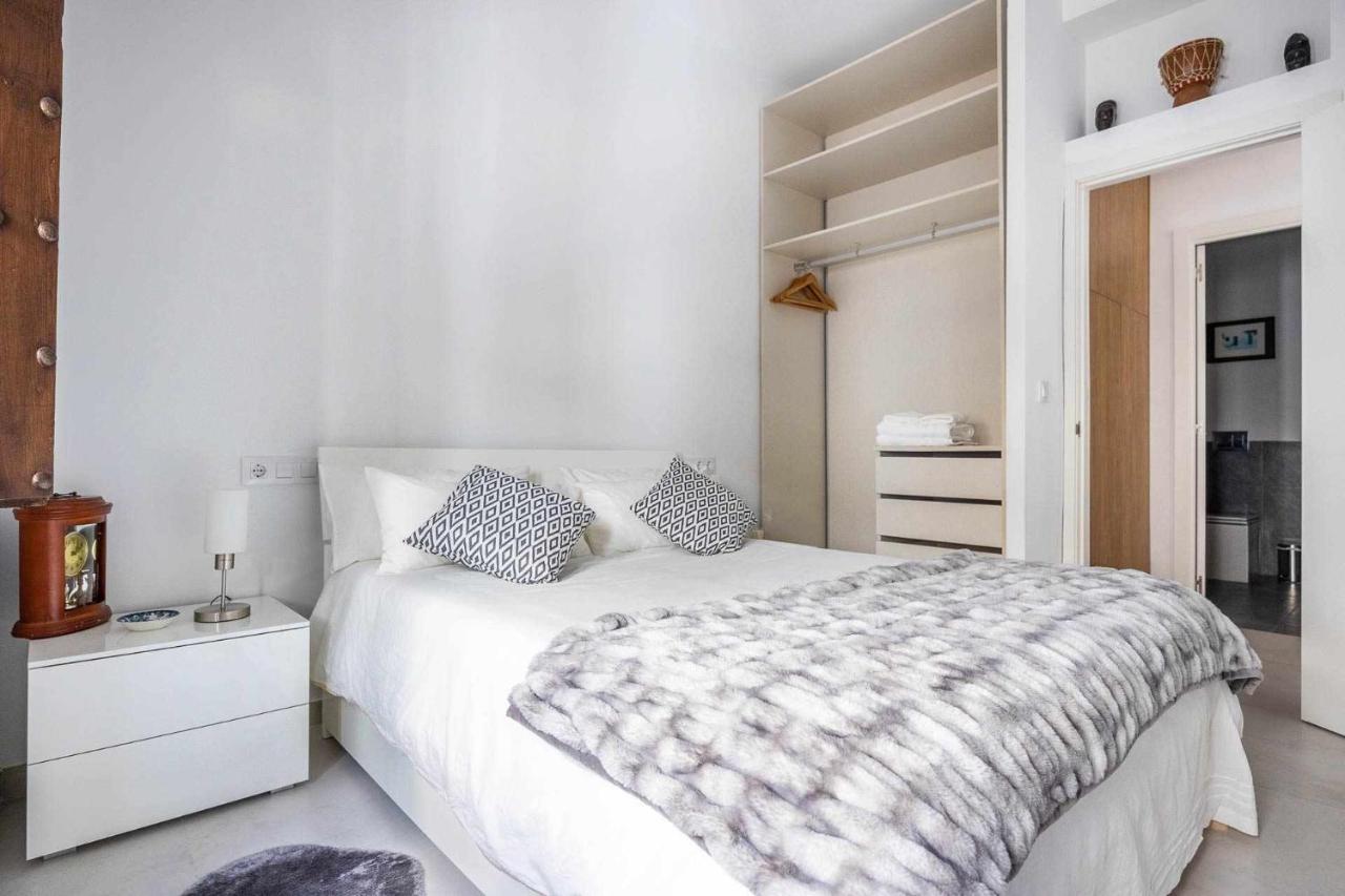 Comfy Away - Apartamento Exclusivo Mercado De Triana Con Balcon Севилья Экстерьер фото