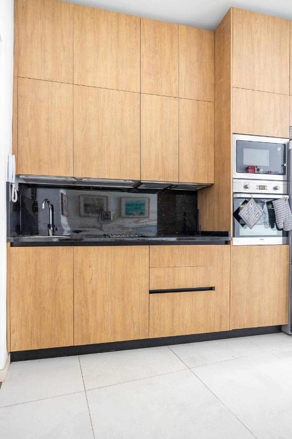 Comfy Away - Apartamento Exclusivo Mercado De Triana Con Balcon Севилья Экстерьер фото